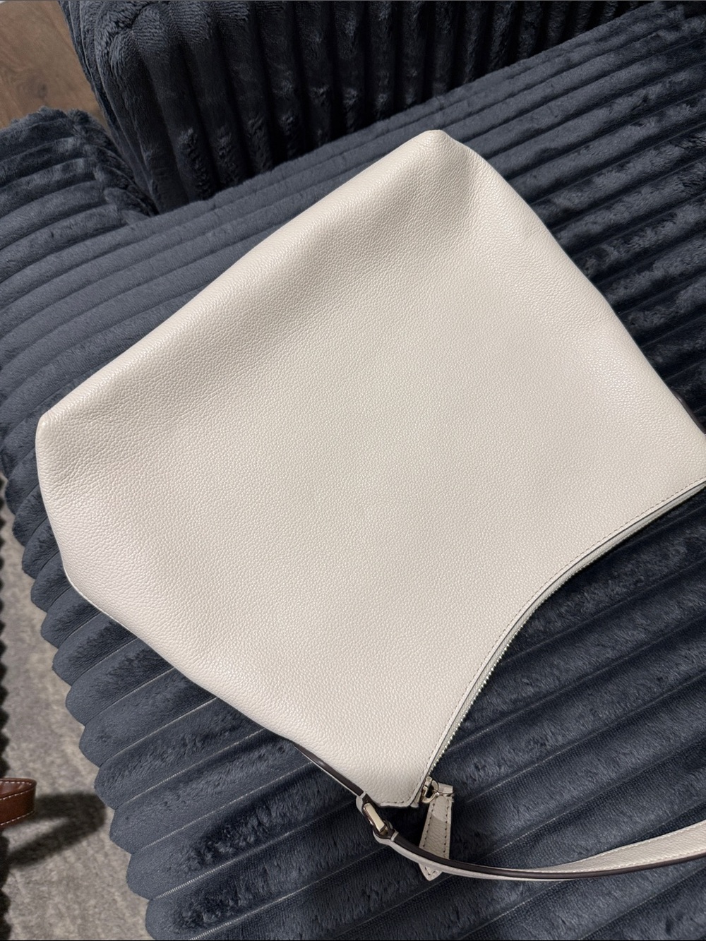 kate spade Soft Pebbled Leather Shoulder Bag in Cream - Picture 4 of 7